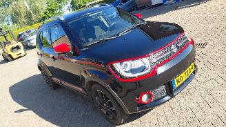 Vaurioauto  passenger cars Suzuki Ignis 1.2i smart hybrid  66kw 2017/1