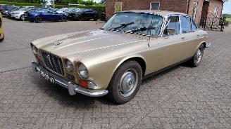 Jaguar XJ 4.2  245pk picture 1