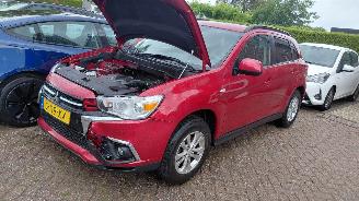 Vaurioauto  passenger cars Mitsubishi ASX 1.6i  117pk   clima navi 2019/12