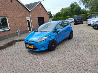 Voiture accidenté Ford Fiesta 1.25i 5drs airco 2010/4
