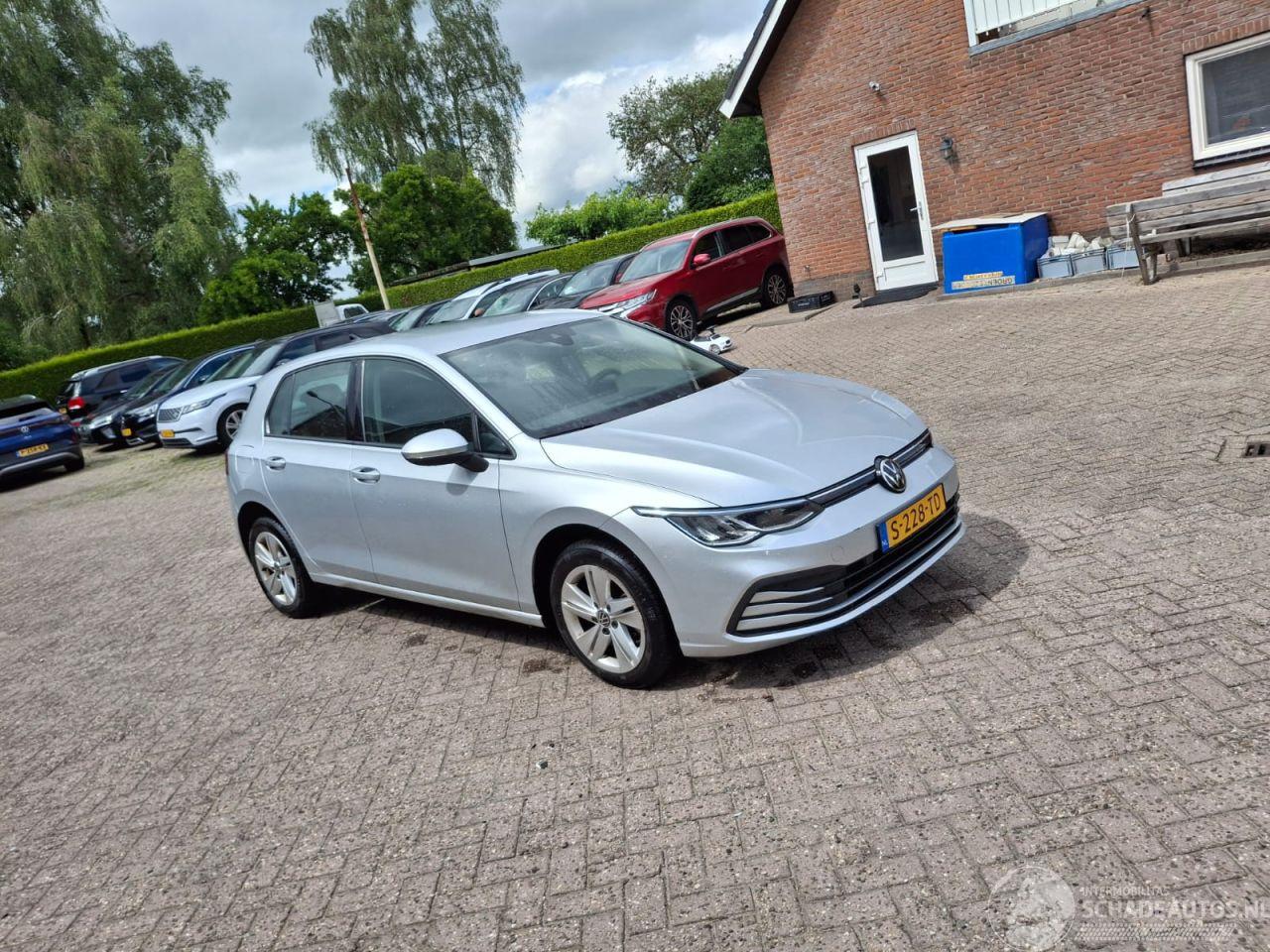 Volkswagen Golf 1.0 hybrid 110pk automaat navi