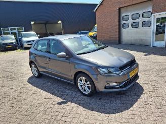 Unfallwagen Volkswagen Polo 1.2 tsi  66kw  airco navi 2017/2