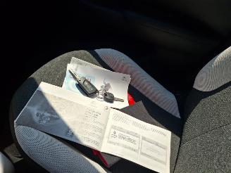 Citroën C1 1.0 vti milenium  cross uitvoering  navi picture 7
