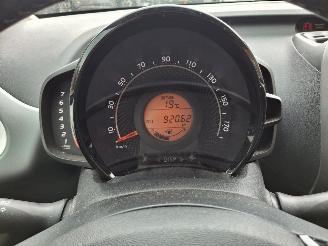 Toyota Aygo 1.0 vvti x play   navi  cruiscontral airco picture 10