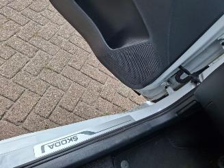 Skoda Rapid 1.0 tsi  70kw  pano   clima picture 13