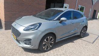 Schadeauto Ford Puma 1.0 hybrid  125pk  titanium   navi 2021/7