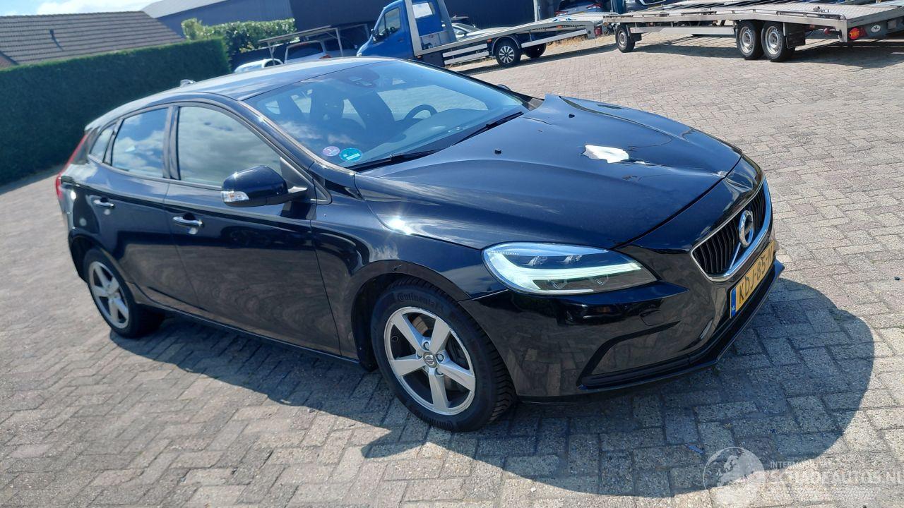 Volvo V-40 1.5 122pk automaat navi