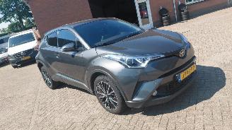 Toyota C-HR 1.2i  85kw   automaat navi leer picture 1