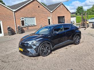 Toyota CH-R 1.8 hybrid 98pk navi clima leer picture 4