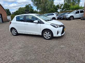 Damaged car Toyota Yaris 1.5 hybrid navi 2016/6