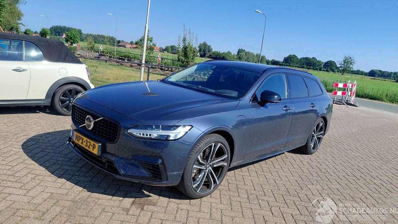 Volvo V-90 2.0 t8 plug in awd pano 310pk