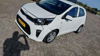 Kia Picanto 1.0 dpi  5drs airco picture 1