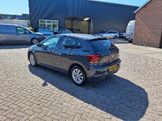 Unfallwagen Volkswagen Polo 1.0 tsi higline   navi clima  70kw 2018/7