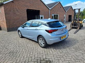 Opel Astra 1.0i 5drs  navi   clima  77kw picture 4