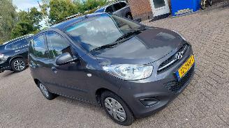 škoda osobní automobily Hyundai I-10 1.1i 69pk airco 5drs 2011/2