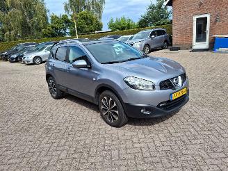 Auto incidentate Nissan Qashqai 1.6i 5drs airco pano   117pk 2011/9