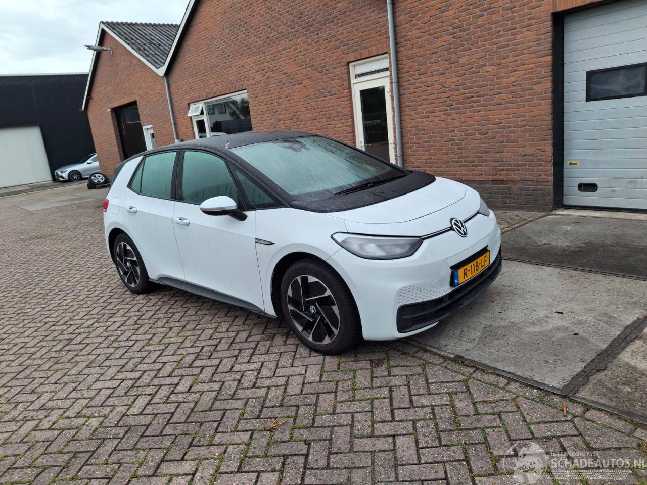 Volkswagen ID.3 pro 58kwh 150kw navi