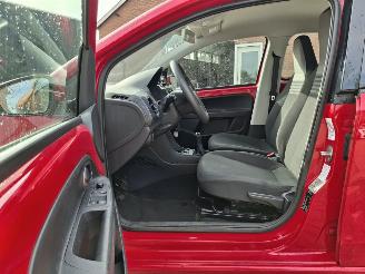 Volkswagen Up! 1.0i bmt 60pk airco  5drs picture 6