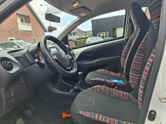 Citroën C1 1.0 vti  72pk  5drs airco picture 9