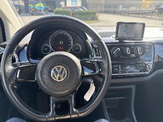 Volkswagen Up! 1.0 HIGH UP! LICHTE RIJDBARE SCHADE! BOUWJAAR 2013 2800 EURO picture 12
