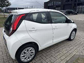 Toyota Aygo 1.0 VVT i X-PLAY DIEFSTALSCHADE! 17796 KM BOUWJAAR 2018  6750 EURO picture 4