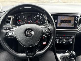 Volkswagen T-Roc 1.0 TSI 116 PK PORTIEREN SCHADE BOUWJAAR 2018 RIJDBAAR! 9500 EUR picture 11