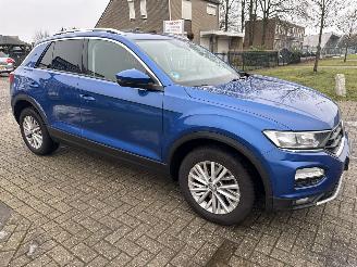 Volkswagen T-Roc 1.0 TSI 116 PK PORTIEREN SCHADE BOUWJAAR 2018 RIJDBAAR! 9500 EUR picture 5