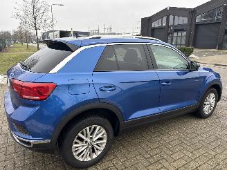 Volkswagen T-Roc 1.0 TSI 116 PK PORTIEREN SCHADE BOUWJAAR 2018 RIJDBAAR! 9500 EUR picture 4