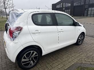 Peugeot 108 1.0e VTI ALLURE LICHTE SCHADE BOUWJAAR 2022  6999 EURO VAST picture 6