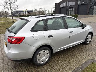 Seat Ibiza 1.2 CLUB IBIZA ST LICHTE RIJDBARE SCHADE! BOUWJAAR 2012 1350 EUR picture 4