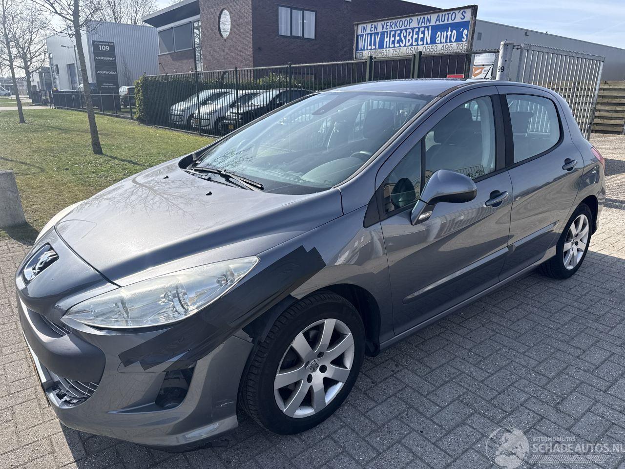 Peugeot 308 1.6 VTI NAVI LICHTE SCHADE! BOUWJAAR 2011 199000KM  1250 EURO