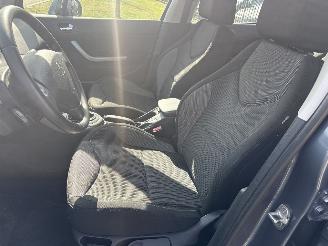 Peugeot 308 1.6 VTI NAVI LICHTE SCHADE! BOUWJAAR 2011 199000KM  1250 EURO picture 8