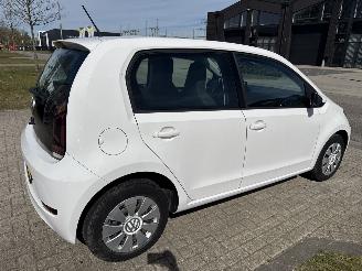 Volkswagen Up! 1.0 UP! LICHTE SCHADE! 2e EIGENAAR BOUWJAAR 2019  5450 EURO picture 4
