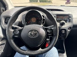 Toyota Aygo 1.0 VVT-iX-FUN LICHTE SCHADE! BOUWJAAR 2017 122000KM 4999 EURO picture 14