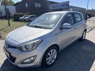 Unfallwagen Hyundai I-20 1.2i i-VISION 122.240 KM LICHTE SCHADE! BOUWJAAR 2012 2895 EURO 2012/8