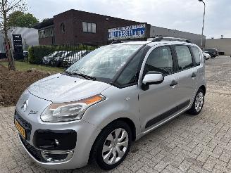 Schadeauto Citroën C3 picasso 1.4 VTi AURA LICHTE SCHADE! 95095 KM NAP BOUWJAAR 2010 2200 EURO 2010/2