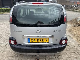 Citroën C3 picasso 1.4 VTi AURA LICHTE SCHADE! 95056 KM NAP BOUWJAAR 2010 2200 EURO picture 3