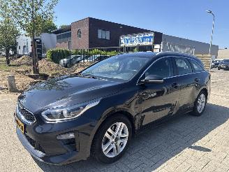 Auto incidentate Kia Ceed 1.0 TURBO DYNAMMICLINE RIJDBAAR BOUWJAAR 2019 6700 EURO VAST 2019/10