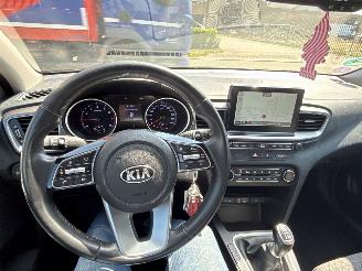 Kia Ceed 1.0 TURBO DYNAMMICLINE RIJDBAAR BOUWJAAR 2019 6700 EURO VAST picture 10