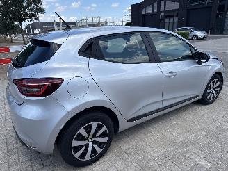 Renault Clio 1.0 90 EQUILIBRE BOUWJAAR 2023  67945 KM VASTE PRIJS 8400 EURO picture 4