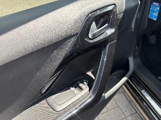 Peugeot 208 1.2 PURETECH STYLE LICHTE SCHADE! 99065 NAP 2015  2650 EURO picture 8