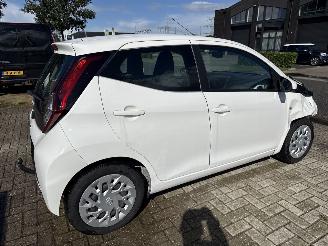 Toyota Aygo 1.0 X PLAY AUTOMAAT 2e EIGENAAR 46692 NAP BOUWJAAR 2020 8150 picture 4