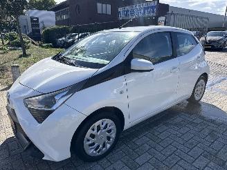 Avarii autoturisme Toyota Aygo 1.0 X PLAY AUTOMAAT 2e EIGENAAR 46692 NAP BOUWJAAR 2020 8150 2020/9