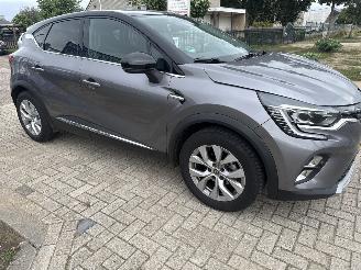 Damaged car Renault Captur 1.0 100 INTENS 92687 KM RIJDBAAR BOUWJAAR 2020 8150 EURO VAST 2020/6