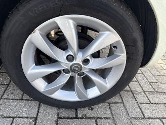 Opel Adam 1.2 JAM 1e EIGENAAR RIJDBAAR BOUWJAAR 2013  3750 EURO picture 7