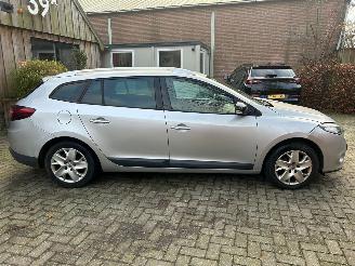 Voiture accidenté Renault Mégane 1.5 DCI AUTOMAAT NAVI AIRCO 2011/8