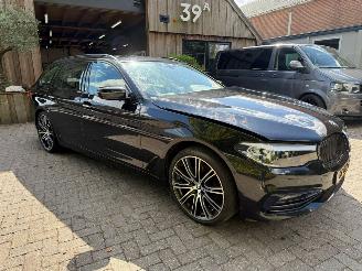 Avarii autoturisme BMW 5-serie 520D XDRIVE  HIGH EXECUTIVE SPORTLINE PANO 2017/9