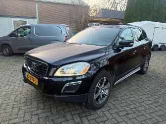 uszkodzony samochody osobowe Volvo Xc-60 2.0 T5 LEER PANO AUT NL AUTO 2012/8