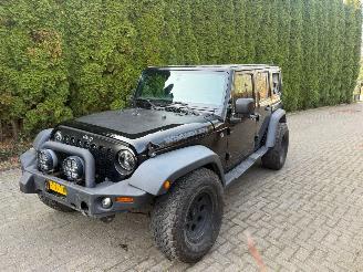 uszkodzony samochody osobowe Jeep Wrangler UNLIMITED 3.6 Rubicon AUTO 2017/2