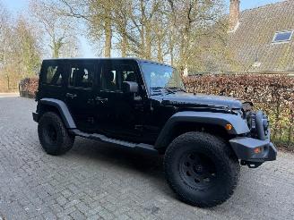 Damaged car Jeep Wrangler UNLIMITED 3.6 Rubicon AUTO 2017/2